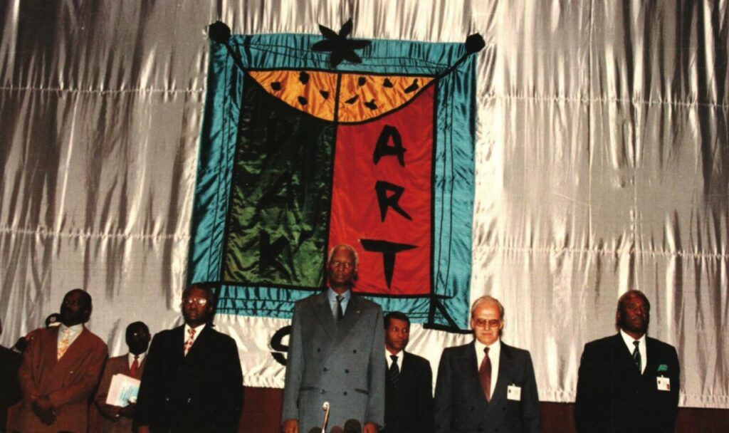 Opening Ceremony of Dak’Art 1996 Daniel Sorano Theatre Dakar 1996 President Abdou Diouf is standing in the middle Courtesy of Dak’Art Biennale Secretariat