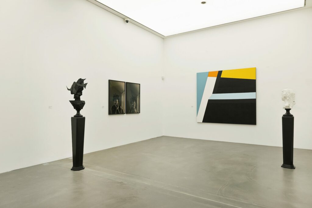 "Exchange", Installation View, courtesy of Galerie Hans Mayer 