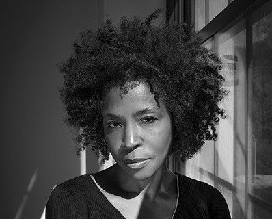 Lorna Simpson, photo by James Wang, courtesy Lorna Simpson and Hauser & Wirth