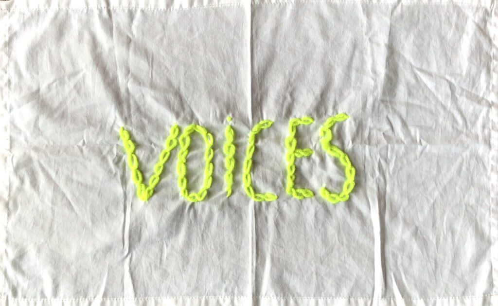 Owanto, Voices (from Pardonne moi project) 2018 Embroidery on cotton fabric 37 x 60 cm
Courtesy of Owanto Studio