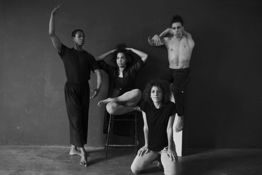 Mirrros Dancers -Roberto Lazzari - Ofelia Omoyele Balogun- Andrea Bouothmane - Irene Russolillo ©Angelo Cricchi Kopie