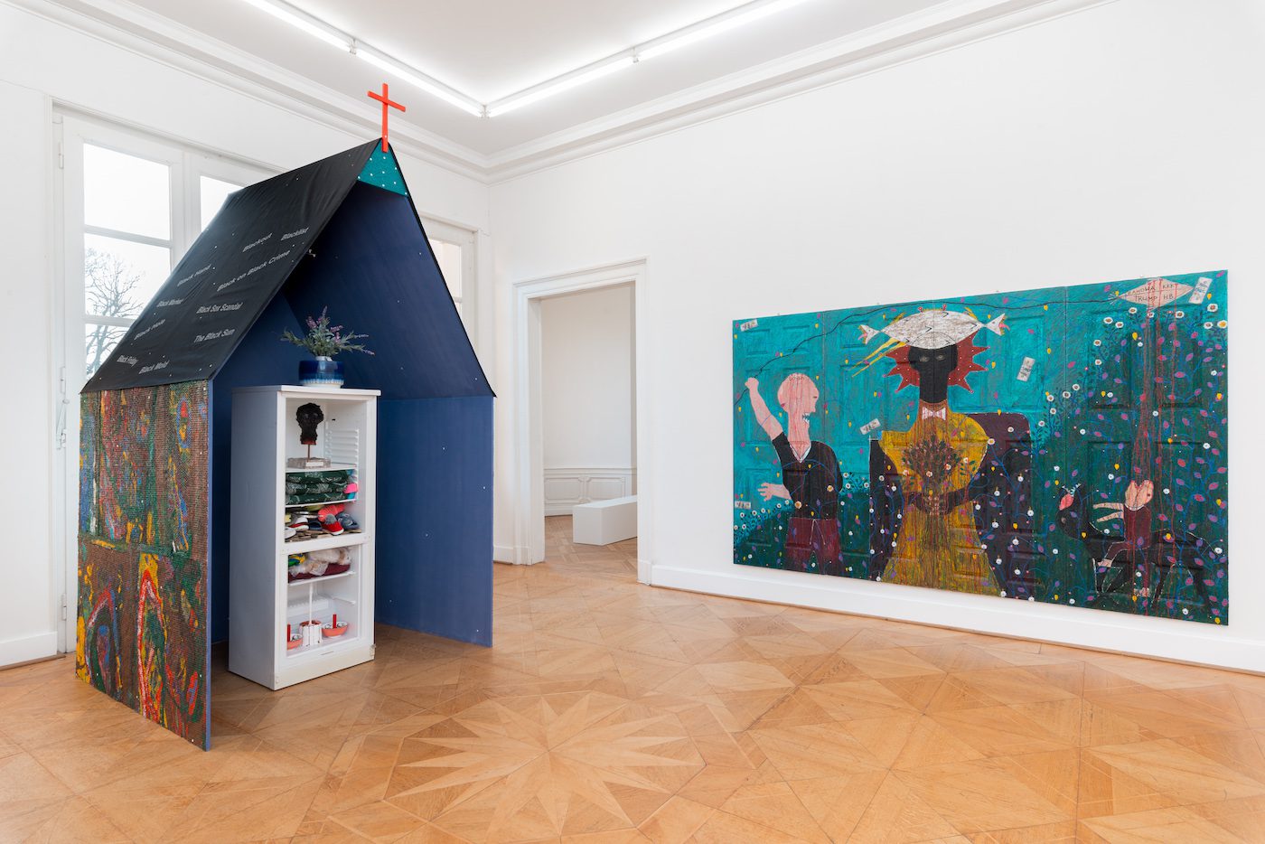 Adjani Okpu-Egbe, Installation view  Kunstverein Braunschweig, 2020. Courtesy the artist and Sulger-Buel Gallery, London. Photo: Stefan Stark