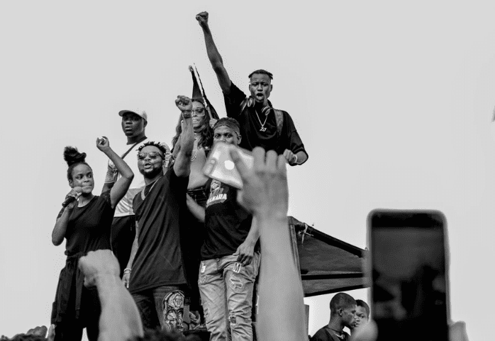 Image from the #EndSARS protests captured by Grace Ekpu
