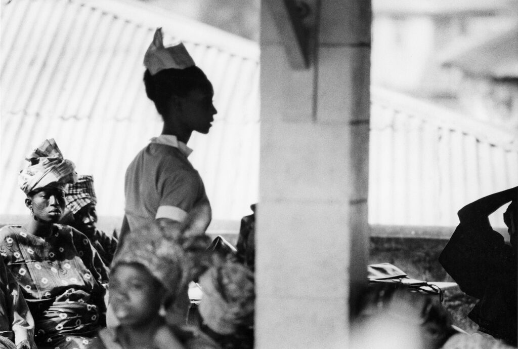 Stephen Goldblatt / Film Stills / Things Fall Apart / Nigeria / 1970 /
Elizabeth of Toro
© Stephen Goldblatt/
Modern Art Film Archiv