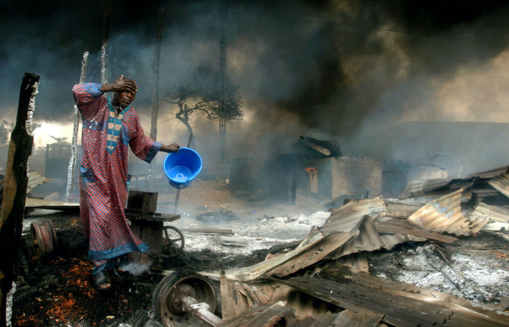 Akintunde Akinleye / Reuters, 2006.
Courtesy of LagosPhoto Festival