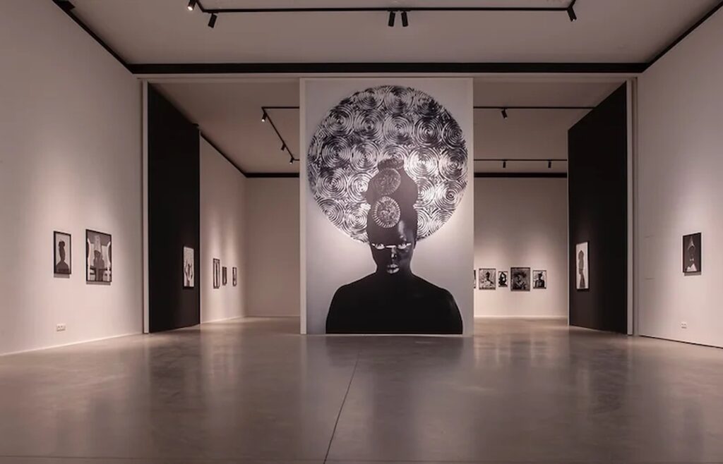 Zanele Muholi, Somnyama Ngonyama, installation view, Uitstalling Gallery. ©Philippe Vangelooven