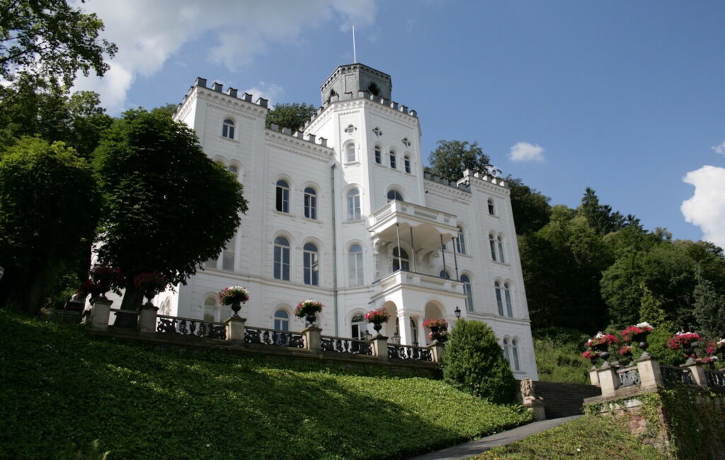 Artist Residency Schloss Balmoral. courtesy of Johannes Gutenberg University Mainz