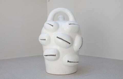 Simone Leigh, Jug, 2022. Stoneware. 62 1/2 × 40 3/4 x 45 3/4 inches (158 × 103.5 x 116.2 cm). Institute of Contemporary Art/Boston. Acquired through the generosity of Susana and Clark Bernard, Adelle Chang and Eddie Yoon, the Miller-Coblentz Family, Grace Colby, Fotene Demoulas and Tom Coté, Mathieu O. Gaulin, Jessica Knez and Nicolas Dulac, Christine and John Maraganore, and the Acquisitions Circle. Courtesy the artist and Matthew Marks Gallery. Photo by Timothy Schenck. ® Simone Leigh