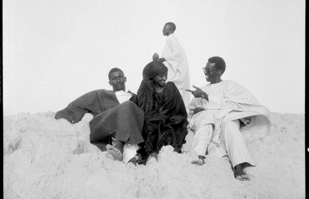 Adama Sylla, Plage de Ndar Tout (Detail), Saint-Louis, Sénégal, 1980. Courtesy of La La Lande Gallerie