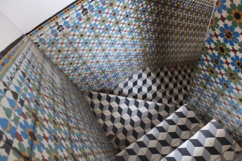 Original tiles of the riad stairs. Courtesy of LE 18.
